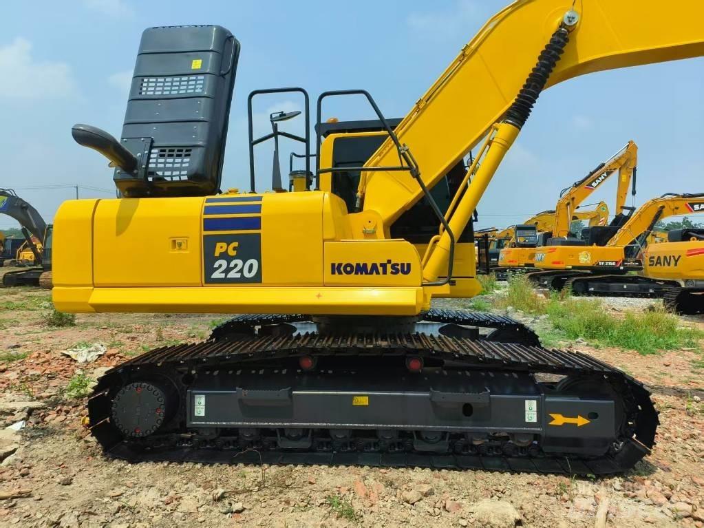 Komatsu PC 220-8 Raupenbagger