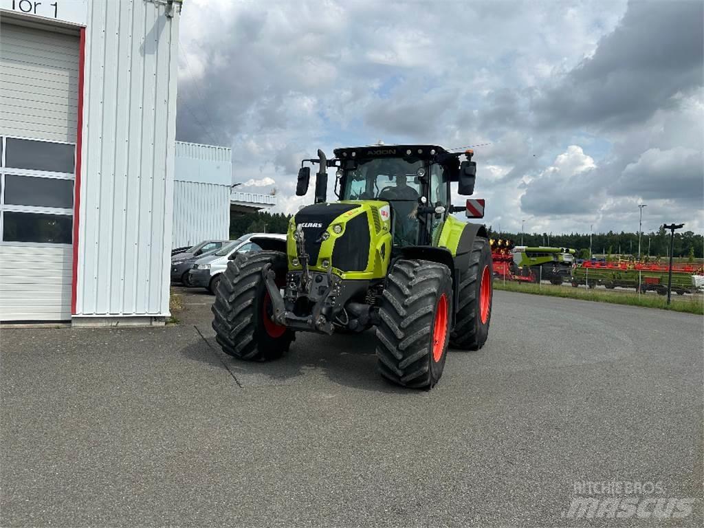 CLAAS Axion 870 Traktoren