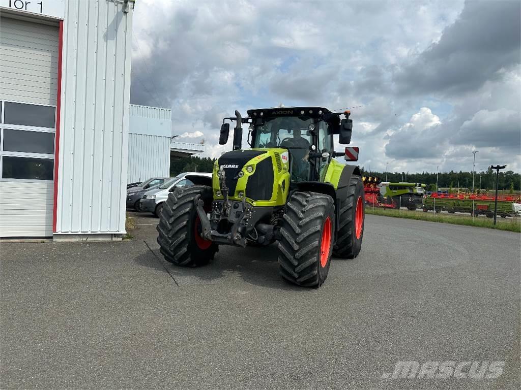 CLAAS Axion 870 Traktoren