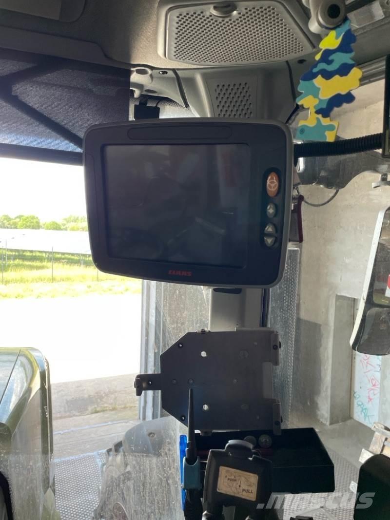 CLAAS Axion 870 Traktoren