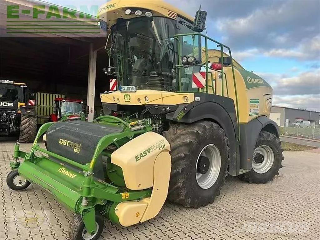 Krone big x 630 Selbstfahrende Häcksler
