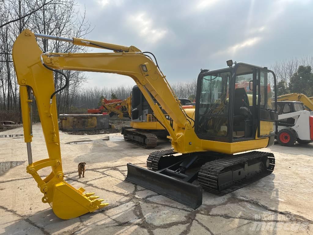 Komatsu PC56 Raupenbagger