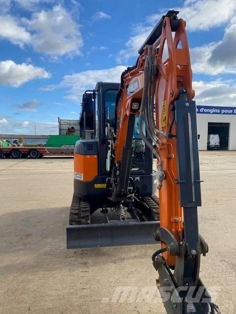 Develon DX 27 Z-7 Minibagger < 7t