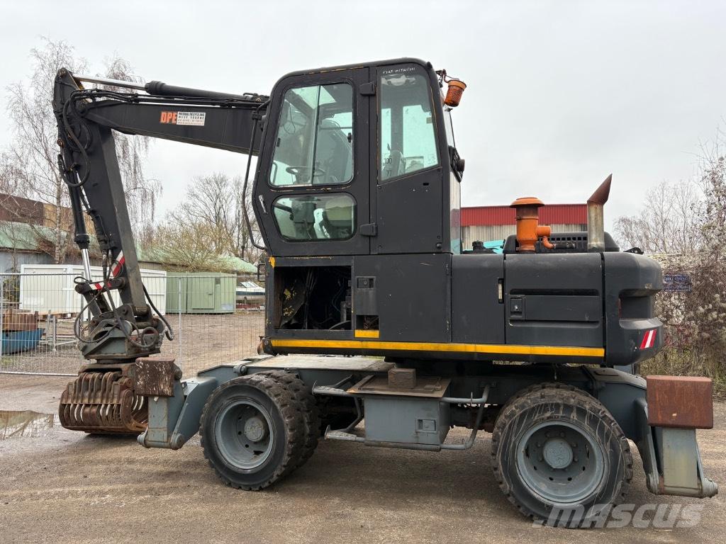 Hitachi FH 130.3 Raupenbagger