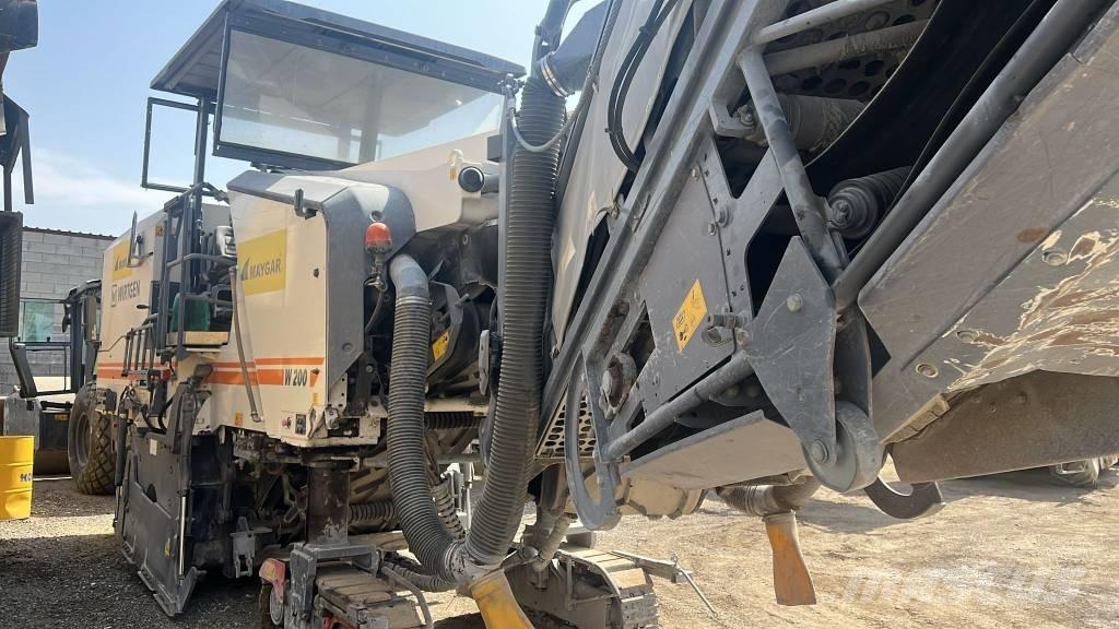 Wirtgen W 200 Asphalt-Splitmaschinen