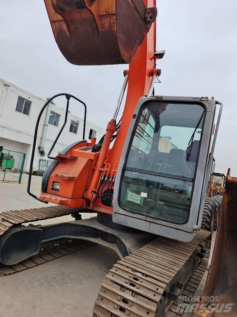 Hitachi ZX 135 US Raupenbagger