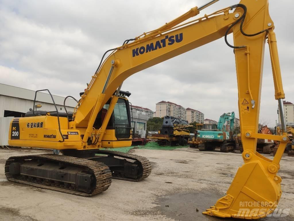 Komatsu PC 200-8 Midibagger  7t - 12t