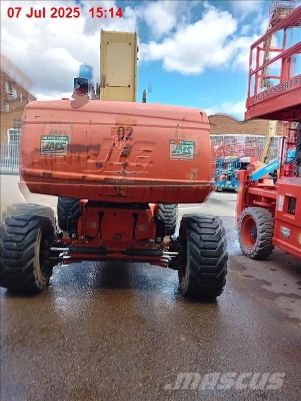 JLG 860 SJ Gelenkteleskoparbeitsbühnen