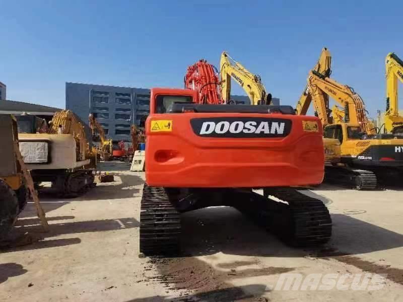 Doosan DX 225 Raupenbagger