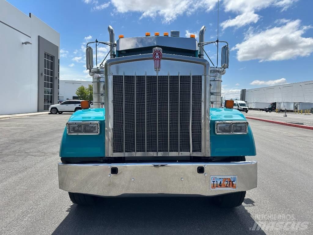 Kenworth W 900 Sattelzugmaschinen