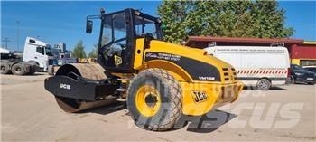 JCB VM 132 Erdbauwalzen