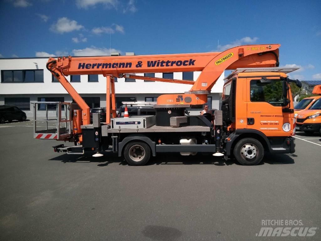 Palfinger P 300 KS LKW-Arbeitsbühnen