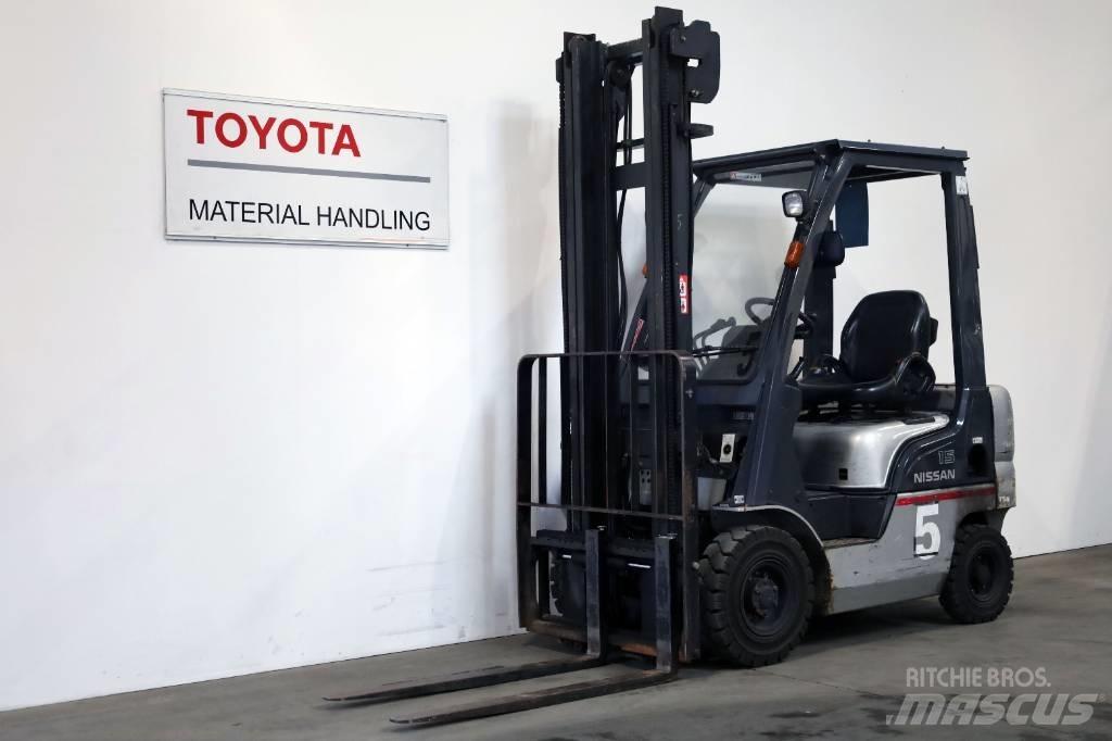 Nissan FLO1A15 Dieselstapler