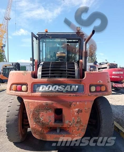 Doosan D160S-5 Dieselstapler