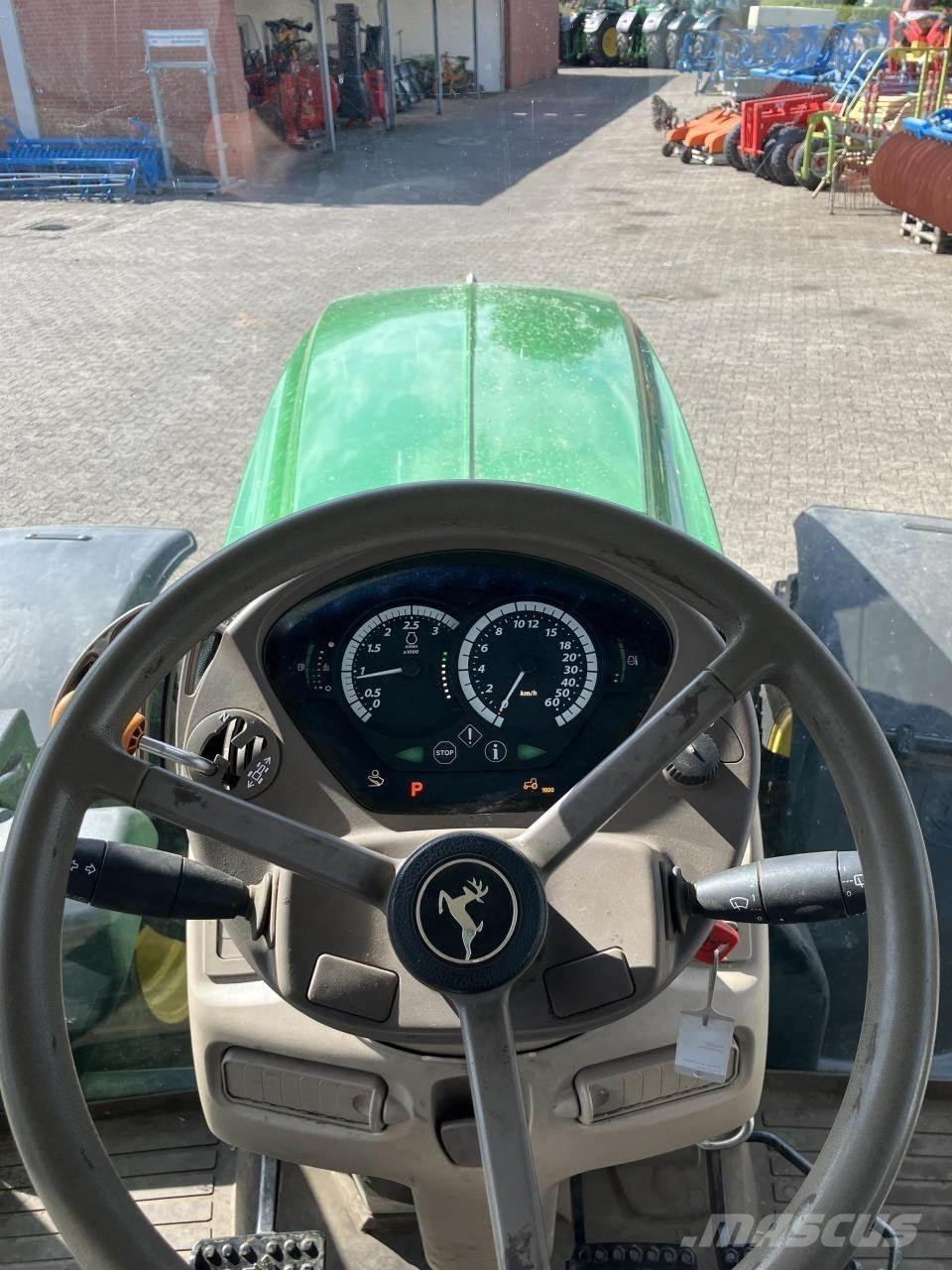John Deere 6215R Traktoren