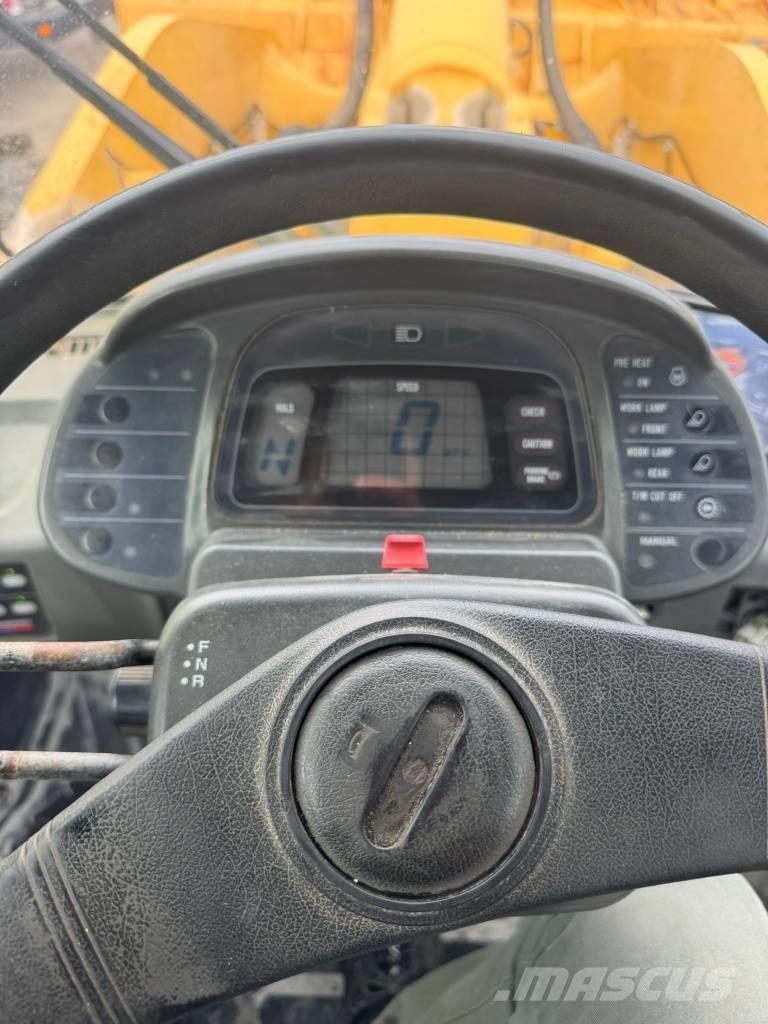 Komatsu WA 500-3 Radlader