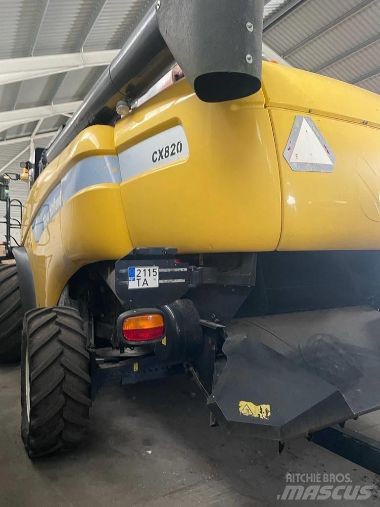 New Holland CX 820 Mähdrescher