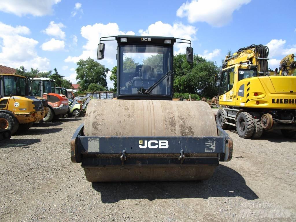 JCB VM 132  VM 137 Erdbauwalzen