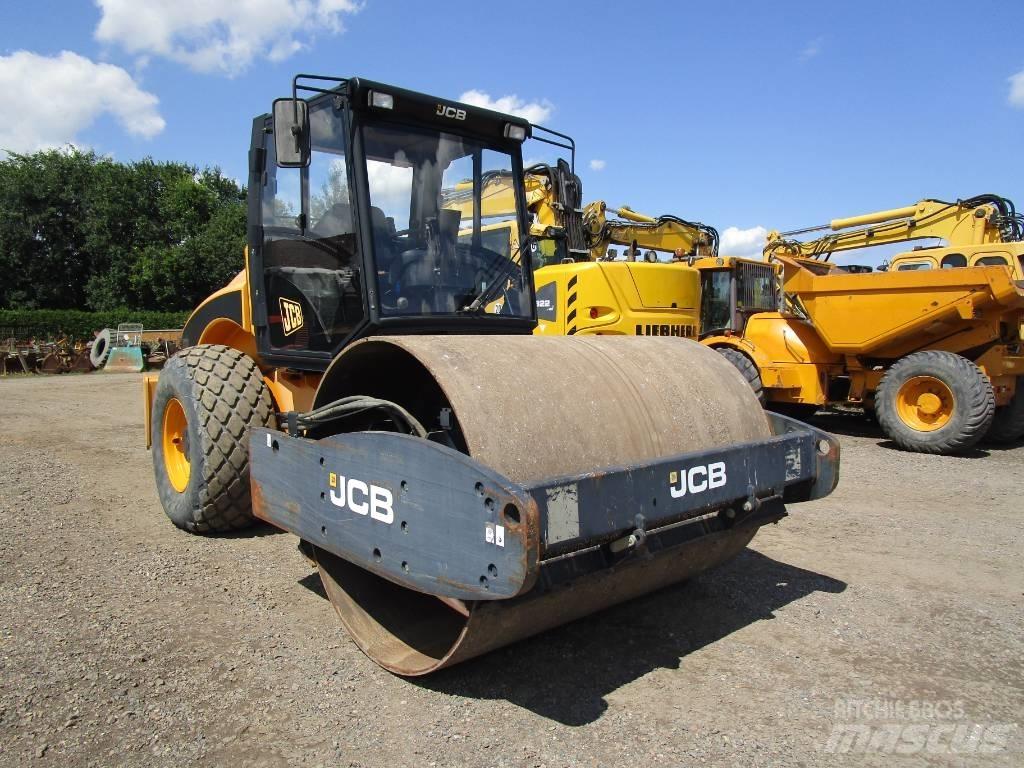 JCB VM 132  VM 137 Erdbauwalzen