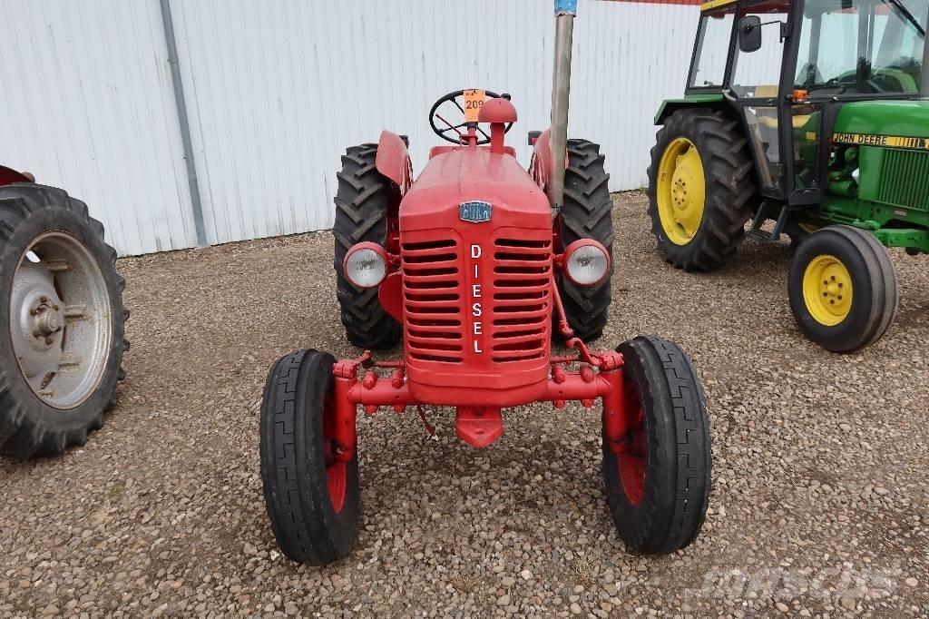 Bukh 403 Traktoren