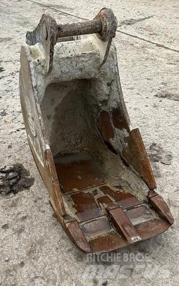  2' BUCKET, 65mm PINS Schaufeln