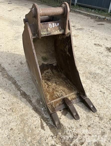  2' BUCKET, 80mm PINS Schaufeln
