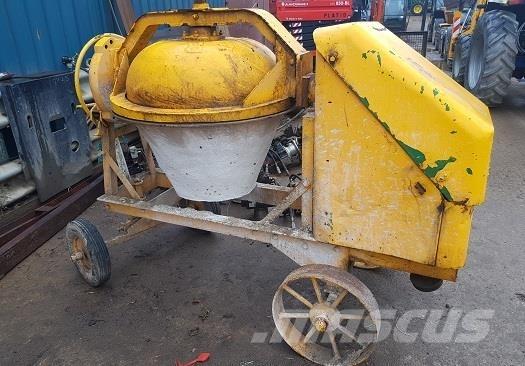  CEMENT MIXER Sonstige Baumaschinen