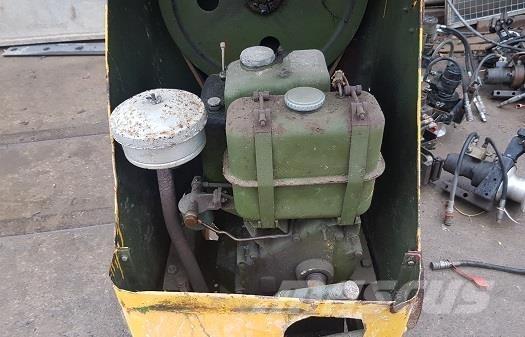  CEMENT MIXER Sonstige Baumaschinen