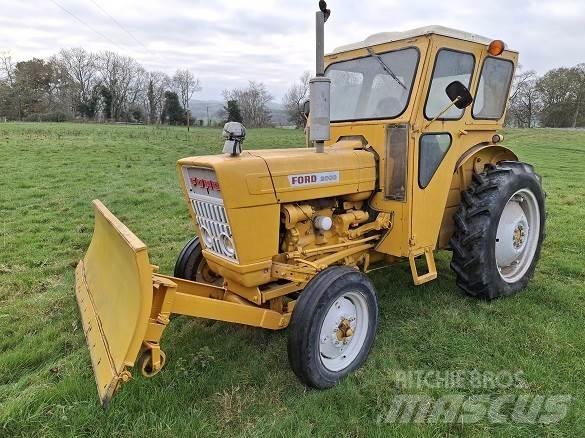 Ford 2000 TRACTOR Sonstige Baumaschinen