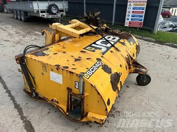 JCB SWEEPER SC240 Sonstige Baumaschinen