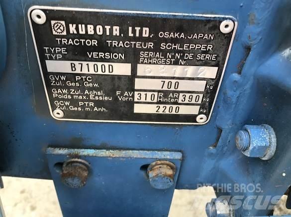 Kubota B7100D Baggerlader