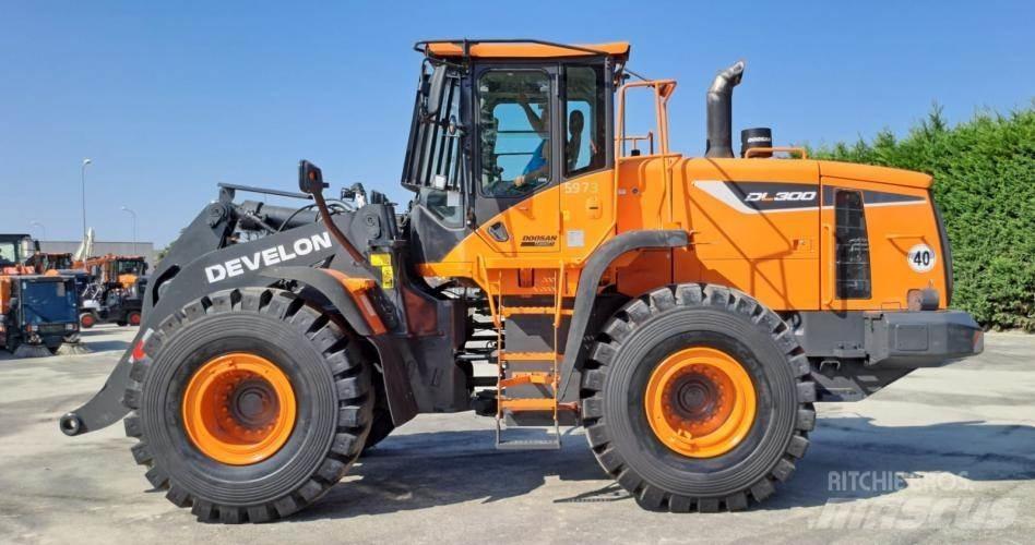 Doosan DL300-5 Radlader