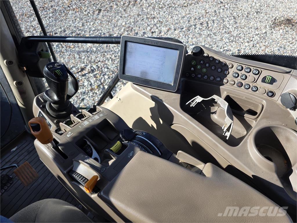 John Deere 6210R Traktoren