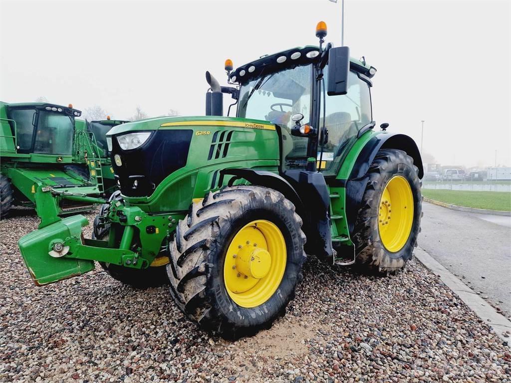 John Deere 6215R Traktoren