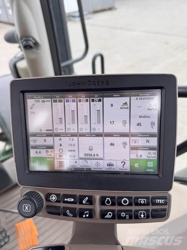 John Deere 6215R Traktoren