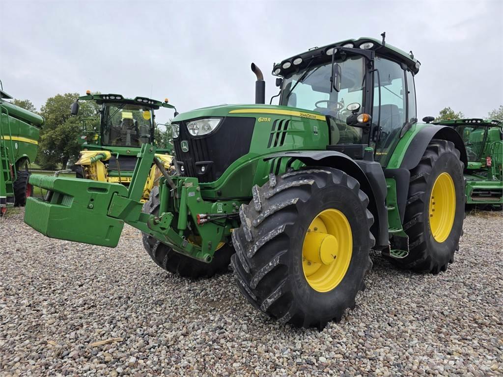 John Deere 6215R Traktoren