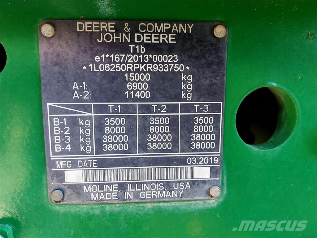 John Deere 6250R Traktoren