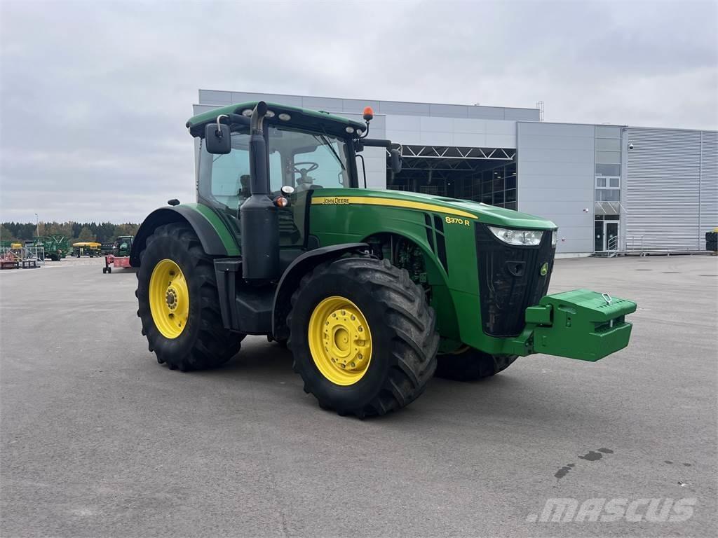 John Deere 8370R Traktoren