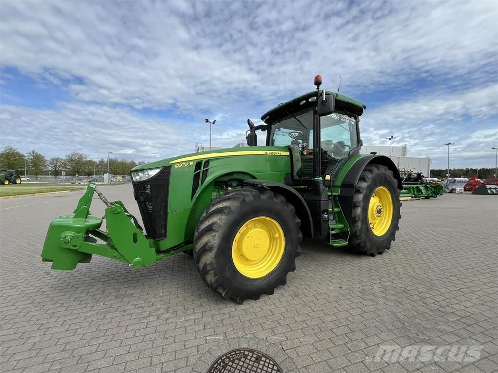 John Deere 8370R Traktoren