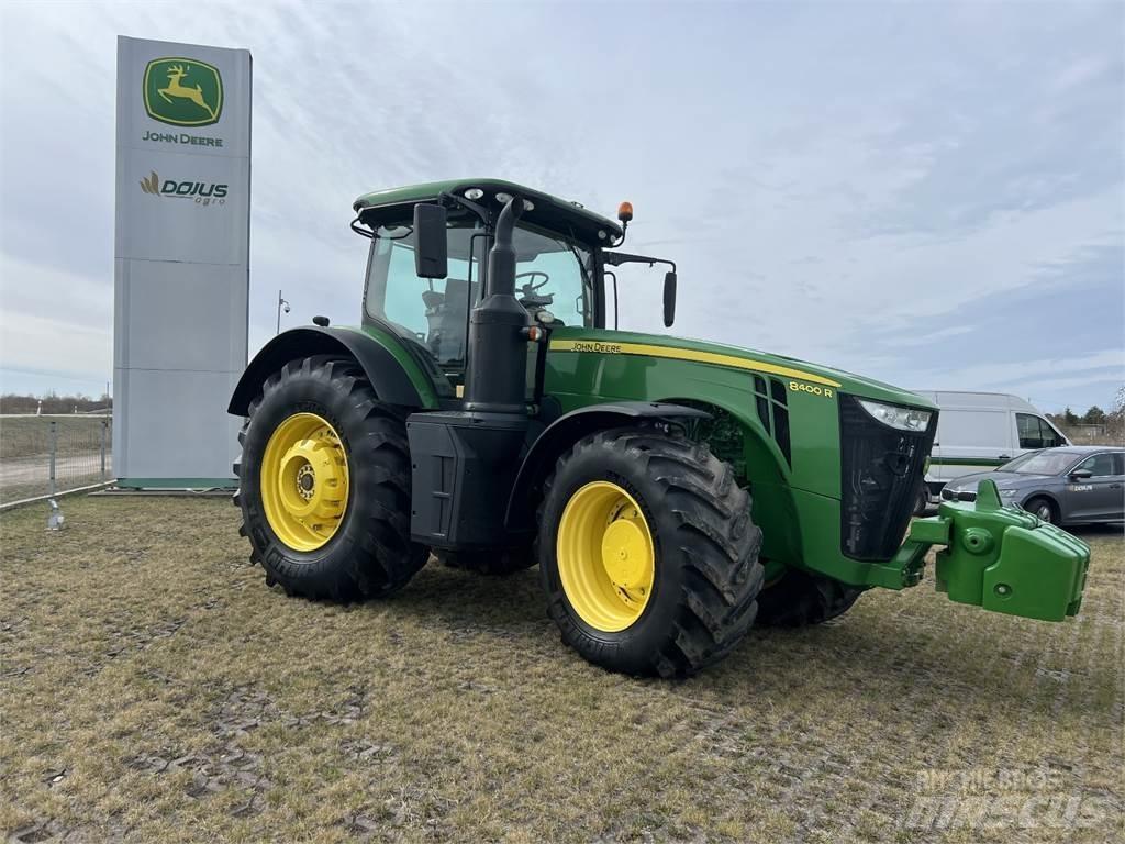 John Deere 8400R Traktoren