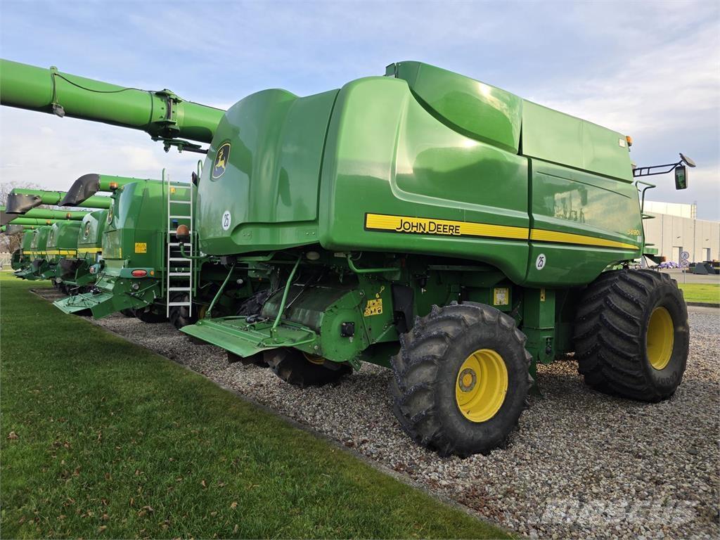 John Deere S690 Mähdrescher