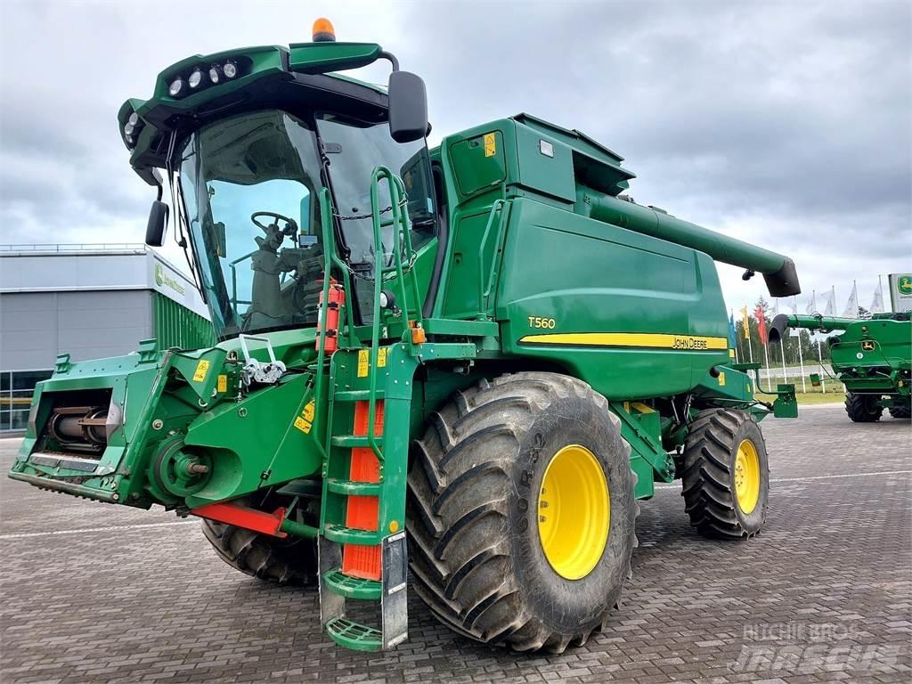 John Deere T560 Mähdrescher