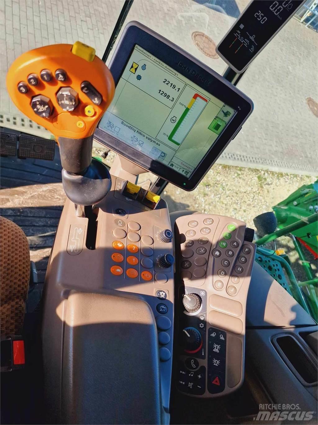 John Deere T660 Mähdrescher
