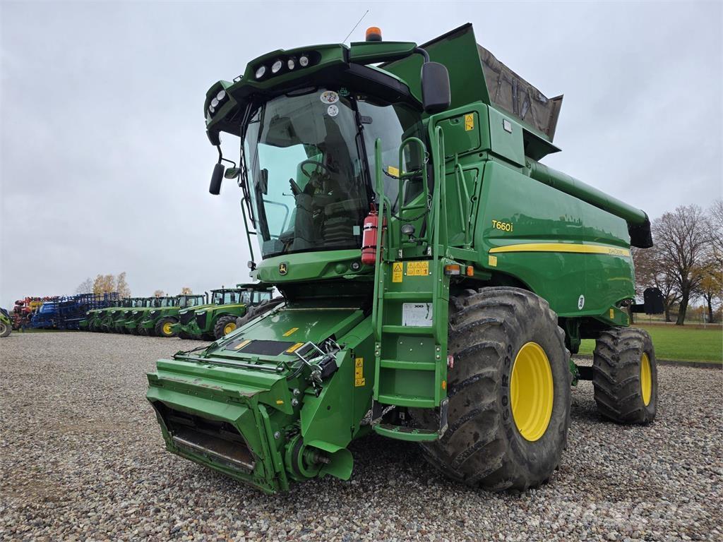 John Deere T660 Mähdrescher