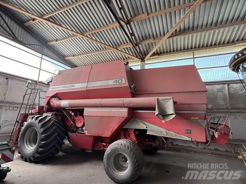 Massey Ferguson 40 Mähdrescher