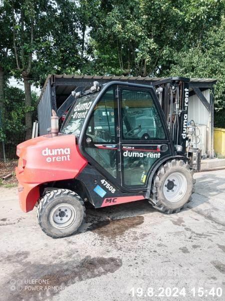 Manitou MC25-4 Geländestapler
