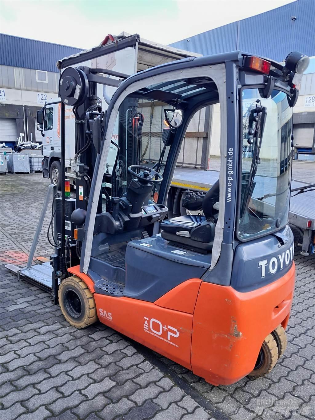 Toyota 8FBEKT18 Elektrostapler