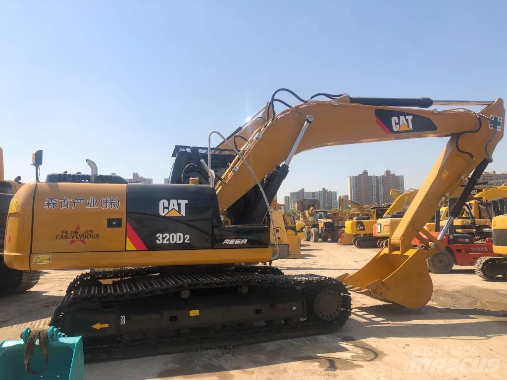 CAT 320 D 2 Midibagger  7t - 12t