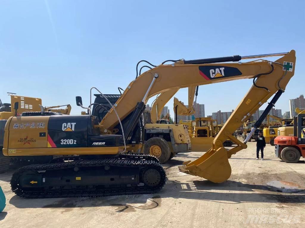 CAT 320 D 2 Midibagger  7t - 12t