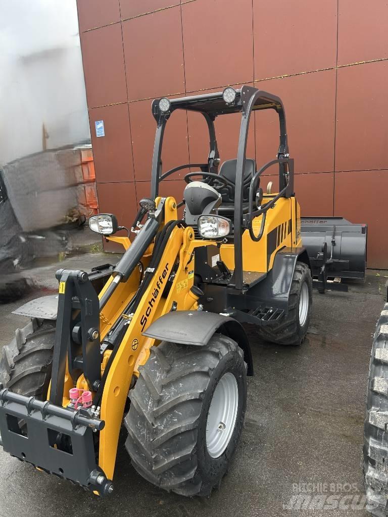 Schäffer 2445S Kompaktlader